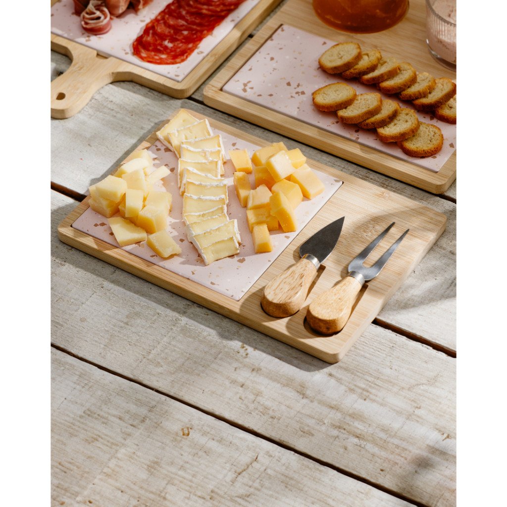 Conjunto de 4 Peças para Queijo com Bandeja de Bambu e Tábua